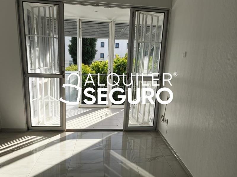 Foto 559409bd-256a-4dc8-ad47-0bc116723f6d. Location appartement avec parking dans La Buhaira Sevilla