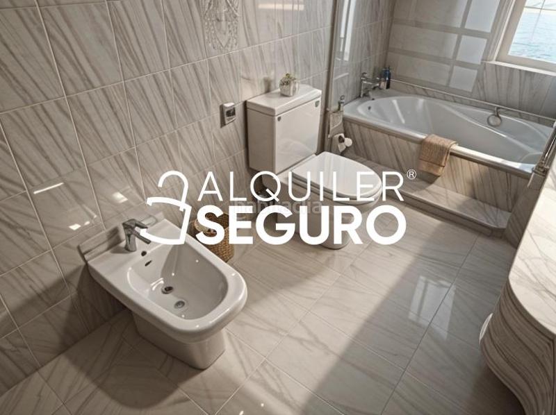 Foto 65bcce81-1de8-4365-a730-c852d98376af. Location appartement avec parking dans La Buhaira Sevilla