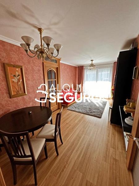 Foto fef551e3-2157-4f51-bbc3-b9e90632b6ba. Miete etagenwohnung mit heizung in Centro Móstoles