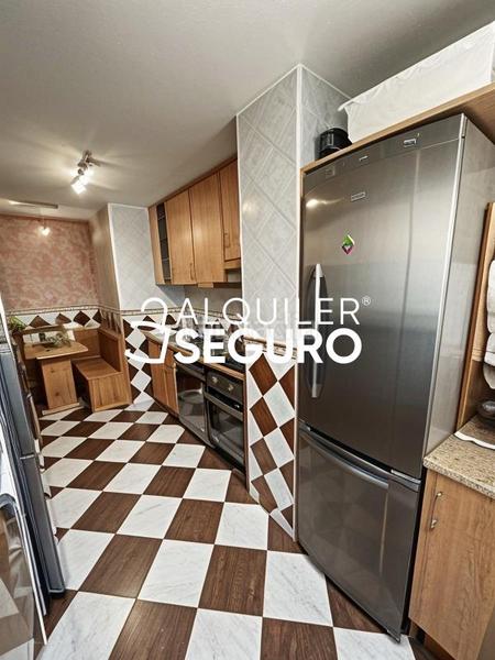 Foto ecfd9580-5dec-4d0b-9fa3-bc0a440f9762. Rent flat with heating in Centro Móstoles