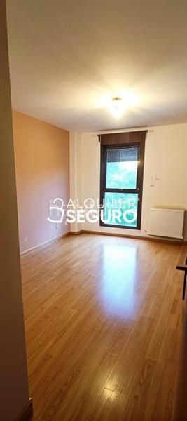 Foto 61d91a2d-4c35-41e5-a088-1dba7cfbdac4. Location appartement avec chauffage parking dans Los Hueros Villalbilla