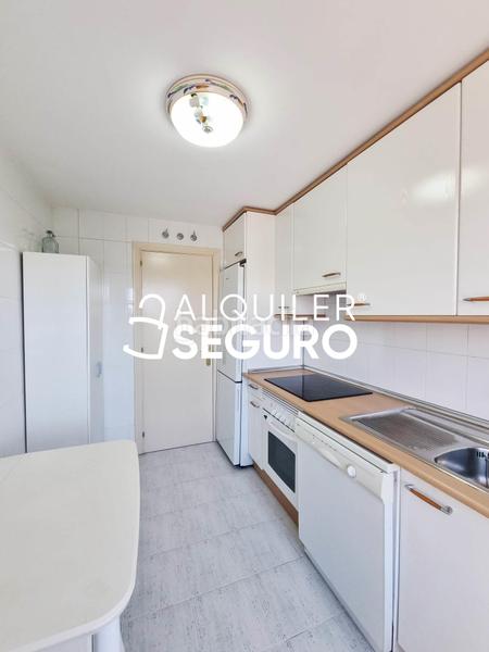 Foto 05f609e6-37a7-48b4-bee5-e36115f89fb9. Lloguer pis amb calefacció aparcament piscina a Molinos (Los)