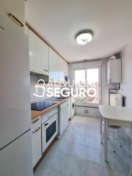 Foto 646ce195-bd89-445b-a4b8-8cc4e69df1a6. Lloguer pis amb calefacció aparcament piscina a Molinos (Los)