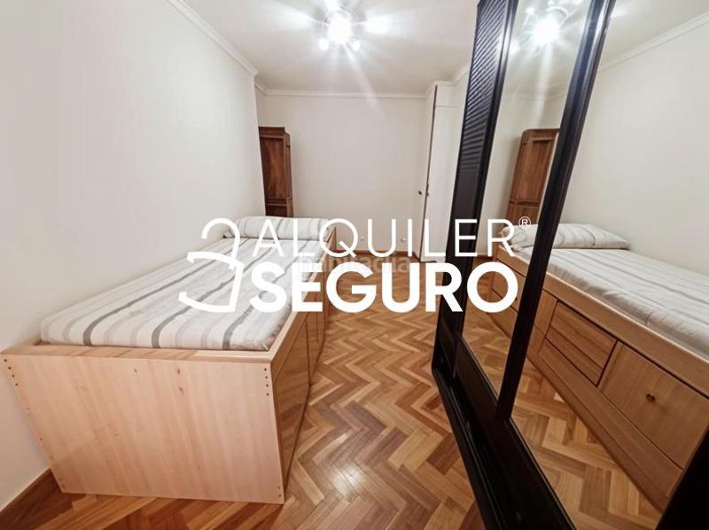 Foto 9b28ba57-a7e3-4547-873c-6516b084c1a6. Lloguer pis amb calefacció a Ezequiel González - Conde de Sepúlveda Segovia