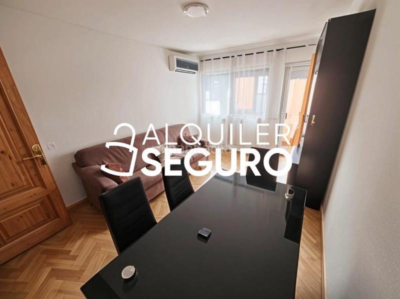 Foto c93c9228-c99c-427f-83da-02cd96974cf4. Rent flat with heating in Ezequiel González - Conde de Sepúlveda Segovia