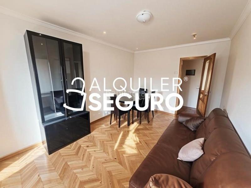 Foto d6cfb037-52e6-42dd-872f-e8327455091d. Rent flat with heating in Ezequiel González - Conde de Sepúlveda Segovia