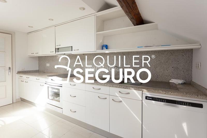 Foto c4007e54-7d7e-46a3-b3de-8a775d788883. Alquiler piso  c de zurbano en Almagro Madrid