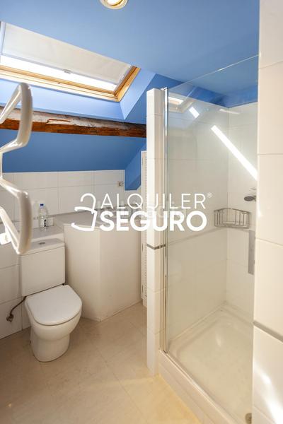 Foto 0020b9f9-d16d-490c-a105-7ead48036ff6. Location appartement avec chauffage dans Almagro Madrid