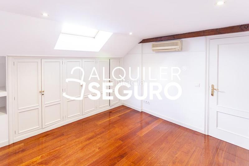 Foto 0b32eb95-2d76-450a-ae03-fe85d6f63bdb. Miete etagenwohnung mit heizung in Almagro Madrid