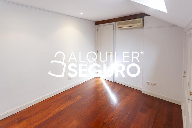 Foto 54752a3b-c5f4-4fb9-b280-14e934387b51. Miete etagenwohnung mit heizung in Almagro Madrid