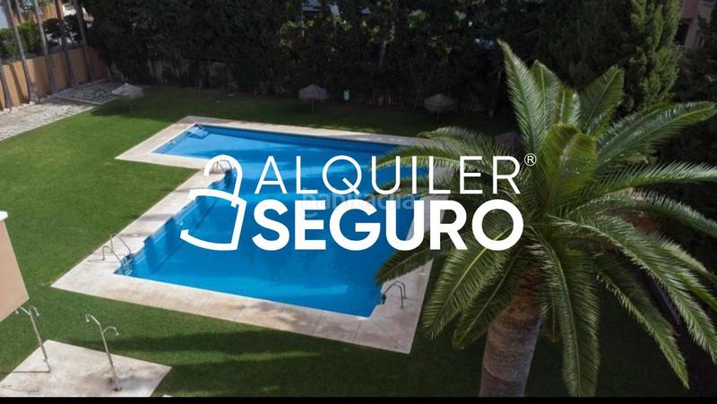 Foto 8472578f-d6c6-42f8-9e77-e3dc1ae05eef. Alquiler piso  c faisan carib playa en Cabopino - Artola Marbella