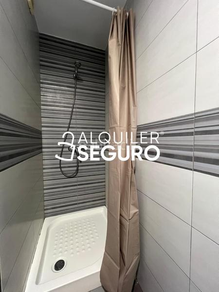 Foto 55bfd5ff-bbb0-4a30-afc7-bf90fb4324bf. Location appartement avec piscine dans Cabopino - Artola Marbella