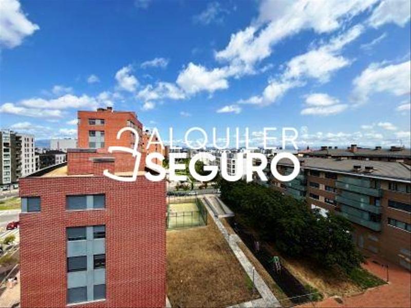 Foto 3fa5a469-3ff4-4e87-8868-c0beb78e001c. Lloguer pis amb calefacció aparcament a Ariznabarra Vitoria - Gasteiz
