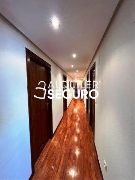 Foto 4a7b4094-72a8-46ba-8b56-370d8bc9e051. Location appartement avec chauffage parking dans Ariznabarra Vitoria - Gasteiz