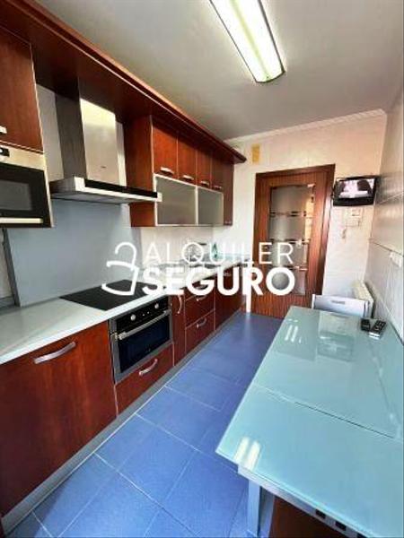 Foto e4f393b4-1dc4-4cc1-936a-b9de179fd618. Location appartement avec chauffage parking dans Ariznabarra Vitoria - Gasteiz