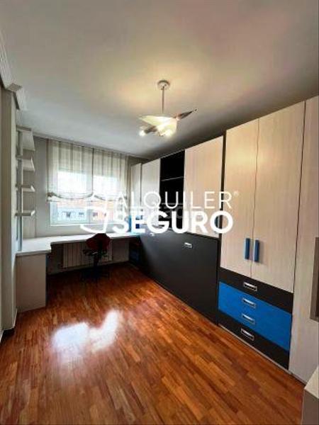 Foto e6cf7c0b-51b2-497e-bc3c-8f092952acbc. Location appartement avec chauffage parking dans Ariznabarra Vitoria - Gasteiz