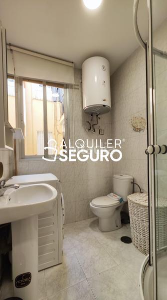 Foto c60d5adf-000c-414a-9b84-a9caa1003191. Alquiler piso  c andrés mellado en Arapiles Madrid