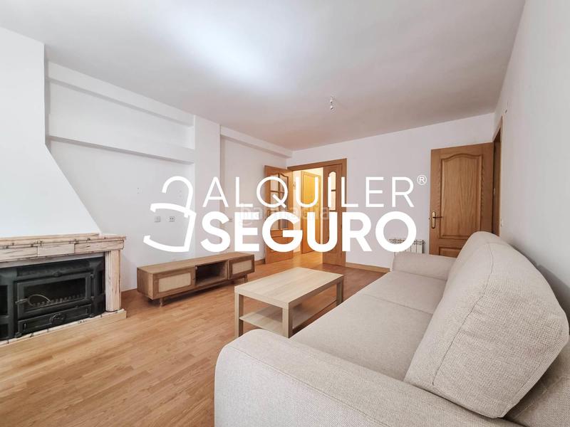 Foto 7572383f-8f5f-4e66-9428-bd3217f8326f. Rent flat with heating pool in puerto Galapagar-las cuestas Galapagar