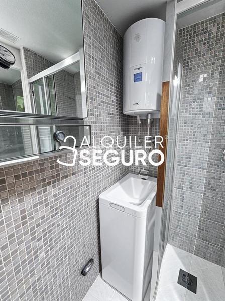 Foto 5d9591ea-d691-406c-9594-7bcd95252050. Rent studio with heating in Almenara-Ventilla Madrid