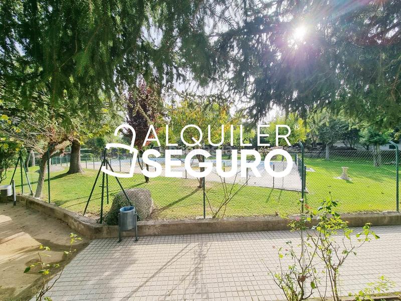 Foto 44746a8c-731b-482e-9c02-d7bb6b9e1cd7. Lloguer pis amb calefacció aparcament piscina a Parque de la Coruña-Las Suertes Collado Villalba