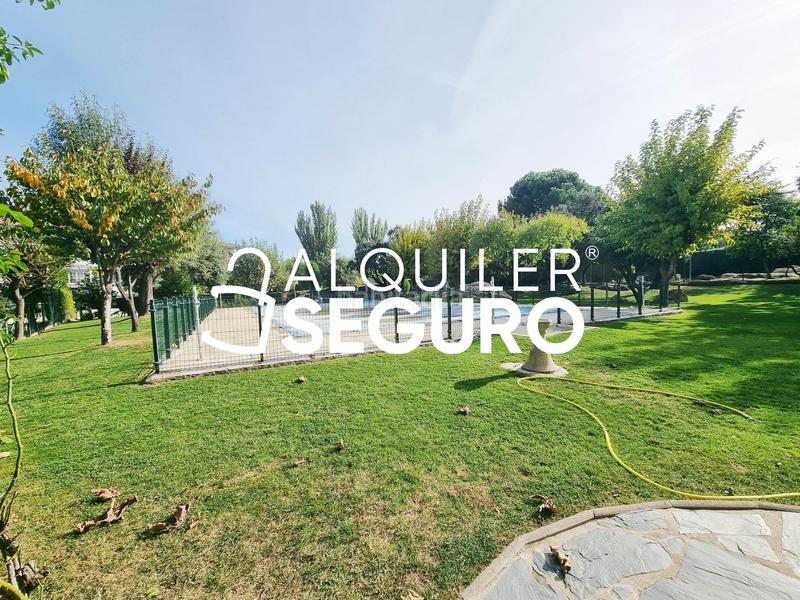 Foto 72317078-8f48-46a4-9084-e1c7a2c89e38. Lloguer pis amb calefacció aparcament piscina a Parque de la Coruña-Las Suertes Collado Villalba