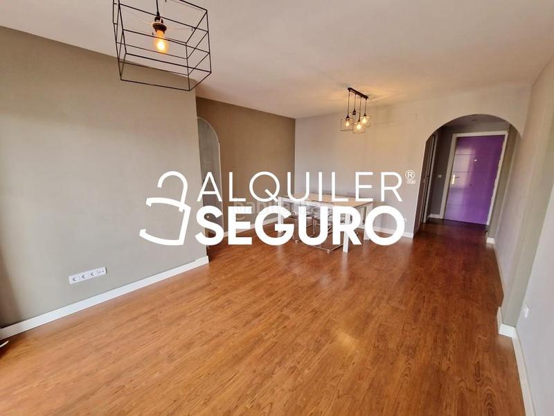 Foto e99a14ac-1655-407d-8eb2-ef5a1173fdf0. Alquiler piso  c desarrollo en Centro Móstoles