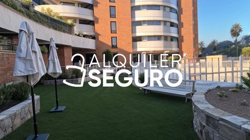 Foto 92959b36-fe2b-4c46-a282-786527cad6f7. Alquiler piso  c afrodita en Bellavista Sevilla