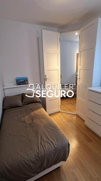 Foto 5fd4ac6f-3e76-4671-9469-96de596bbc1c. Miete etagenwohnung mit parking pool in Bellavista Sevilla