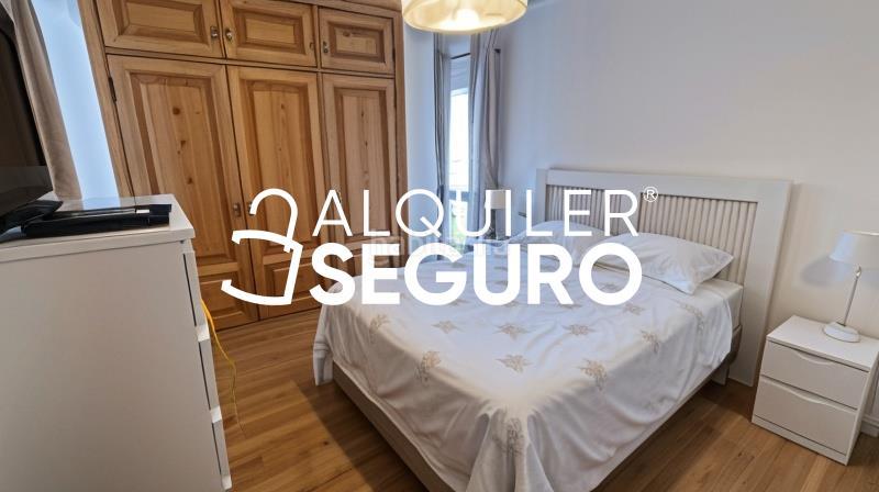 Foto c2830c91-e0cb-4918-85ab-578d00fc77fb. Miete etagenwohnung mit parking pool in Bellavista Sevilla