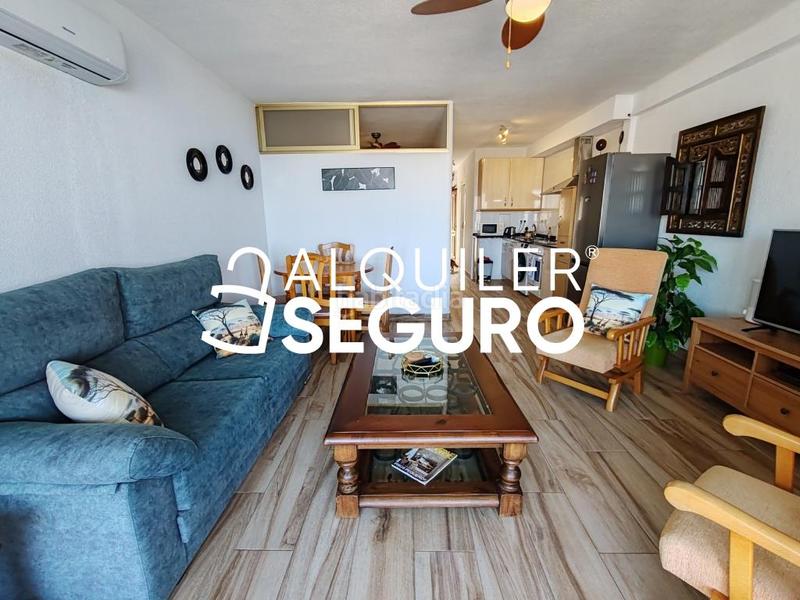 Foto 320cc967-73bf-4963-8d5d-d626609fa6f8. Rent flat in Centro Santa Pola