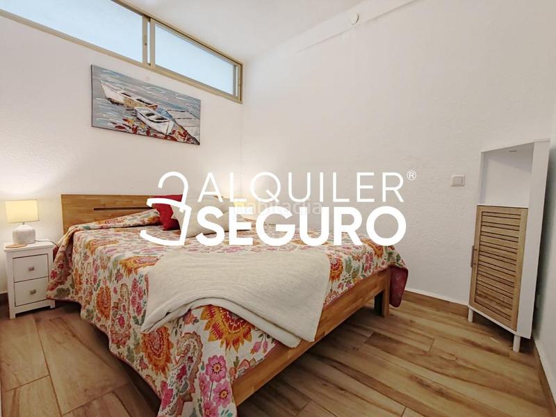 Foto fa77ead3-8ea2-4924-a777-f734c372083c. Rent flat in Centro Santa Pola