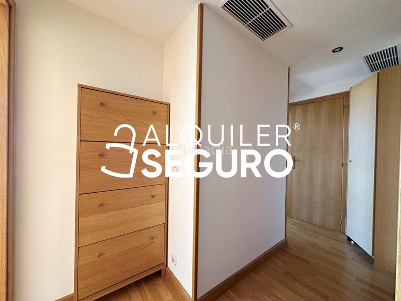 Foto db09ddde-bb41-4014-b577-1a410f7bd064. Location appartement avec chauffage parking dans Villalba Estación Collado Villalba