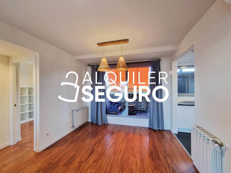 Foto bd06588f-e819-4858-833b-536e9bad9181. Alquiler piso  av. de la oliva en Golf-El Carralero Majadahonda