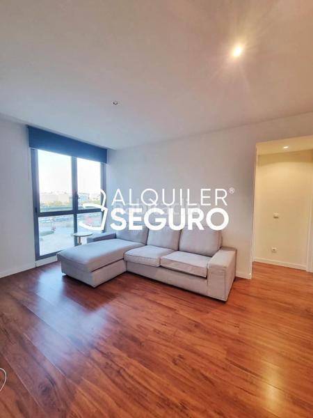 Foto dbb2e224-0577-497d-9deb-d9e057d8a6bb. Alquiler piso  av. de la oliva en Golf-El Carralero Majadahonda