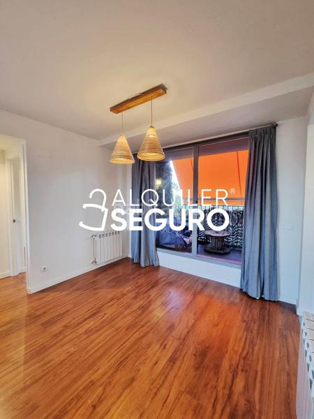 Foto d6bd38e3-22db-49c9-934c-5f9144a45c65. Rent flat with heating parking in Golf-El Carralero Majadahonda