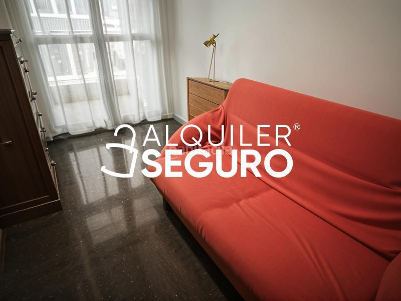 Foto 06b68d8d-b6bc-4d5a-a434-9942afee1713. Lloguer pis amb calefacció a Ruiseñores Zaragoza