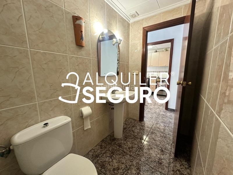 Foto ad4792c9-51b4-40c1-9adc-e942f9b99cd6. Alquiler piso  c dr sanchis bergón en El Botànic Valencia