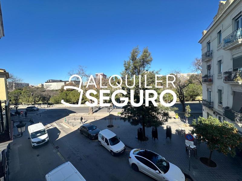 Foto 09efebb4-e447-4054-847d-09e0bd5865c1. Miete etagenwohnung mit heizung in El Botànic Valencia