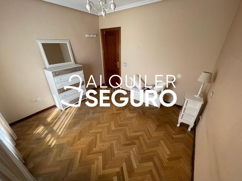 Foto 066603cb-6f69-4d79-a4d3-914a17410480. Rent penthouse with heating parking in primera fase-nuevo Tres Cantos Tres Cantos