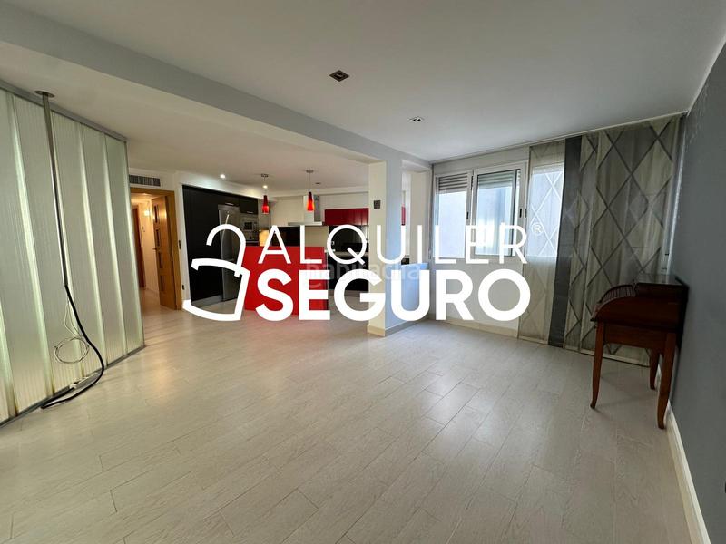 Foto 08d7896c-d54d-488e-bcce-9f30aafee726. Miete etagenwohnung mit heizung in Mestalla Valencia