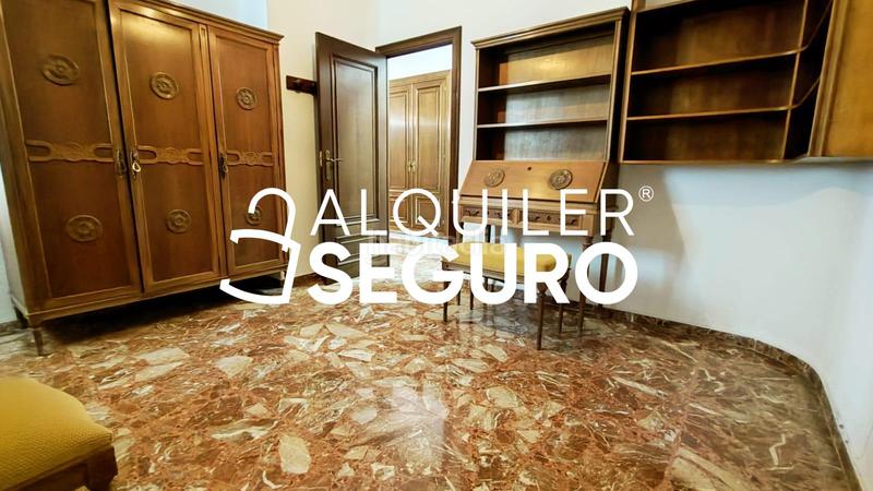 Foto 0f76ceed-8068-4a1d-871f-76986ee292cd. Alquiler piso  av. oest en El Pilar Valencia