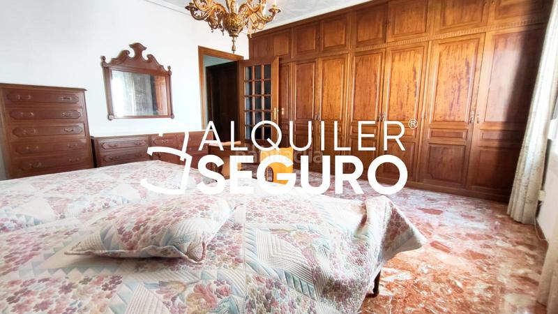 Foto 5869dc0e-c650-448c-a246-9bd638f17ea8. Alquiler piso  av. oest en El Pilar Valencia