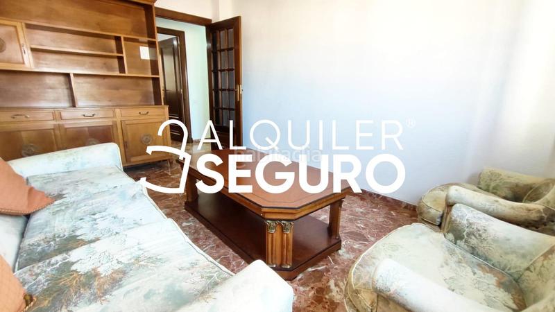 Foto add25381-8ca8-464c-a1ea-cebe90504b57. Alquiler piso  av. oest en El Pilar Valencia