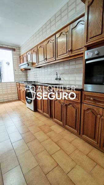 Foto 45c8143f-6350-4ec3-b37e-3323c0d92ae5. Rent flat in El Pilar Valencia