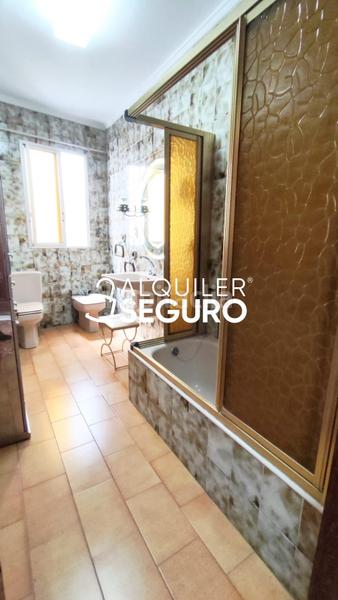 Foto 891bc548-34a4-48a9-907d-993a59bc1a54. Rent flat in El Pilar Valencia