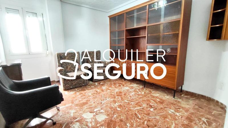 Foto cba392d0-b72c-4855-80a0-8a7a346ad8eb. Rent flat in El Pilar Valencia