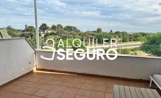 Miete Etagenwohnung  Rocío jurado. Piso av. rocío jurado córdoba