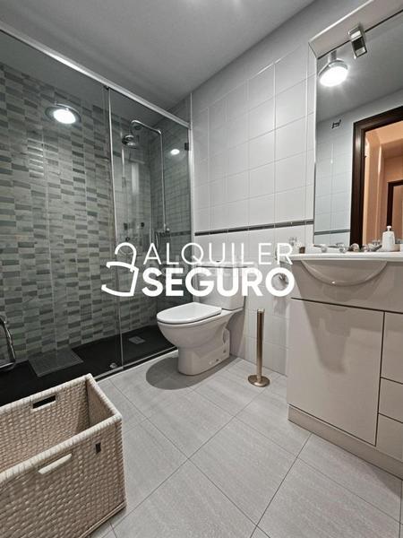 Foto d33c6182-ac04-4614-a107-12ddc76319a0. Affitto appartamento con parcheggio in Joaquina Eguaras Granada