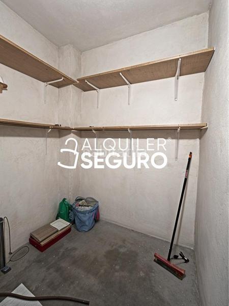 Foto 0b31cda0-61ca-4b04-b008-7c8575cff48d. Alquiler piso  c arzobispo pedro de castro en Granada