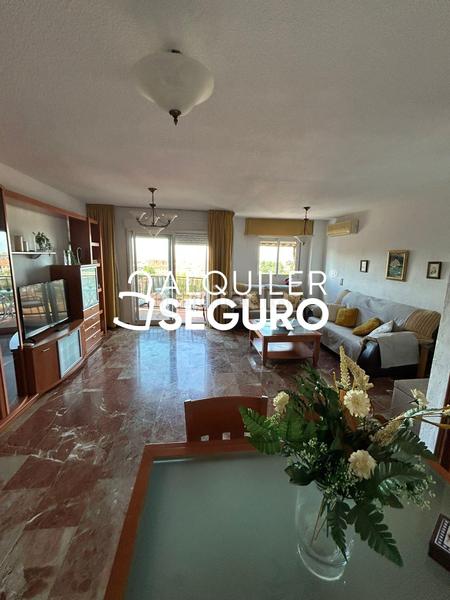 Foto 4285b031-c01b-462f-9bf9-637d08aea37d. Location appartement avec parking dans Joaquina Eguaras Granada